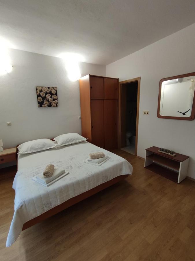 Apartments Jadranka Makarska Exterior photo
